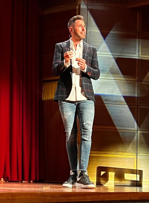 Opiniones Adrian Gleez